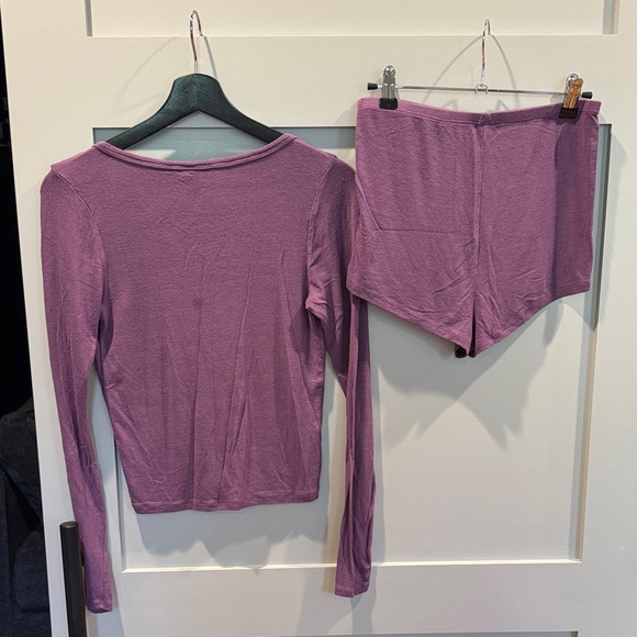 Victoria's Secret Plum Long Sleeve Henley Top & Lounge Shorts Set - Picture 4 of 6